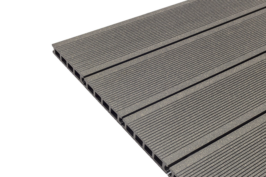 savadeck-wpc-decking-classic-patina-04_2734.jpg