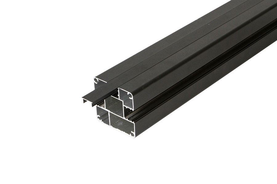 Savadeck alu stub ograde – kosi prikaz profila sa dodatnim elementom